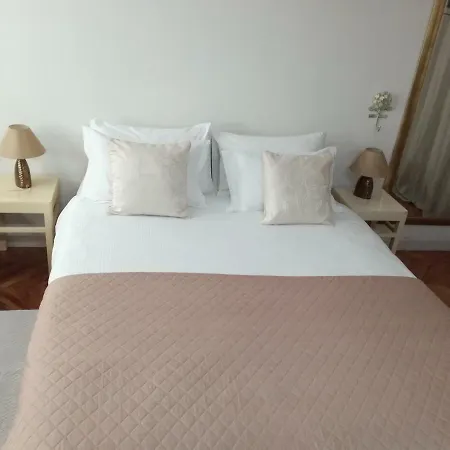 Hani Apartment Split